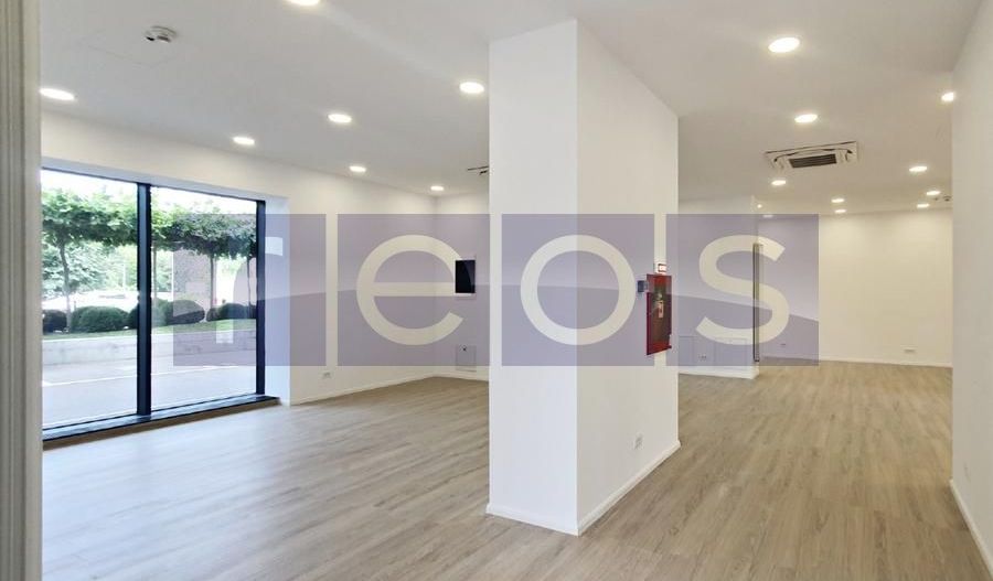 DE ÎNCHIRIAT SPAȚIU COMERCIAL 154 MP – TRAFIC INTENS, PARCARE INCLUSĂ - Poză 4