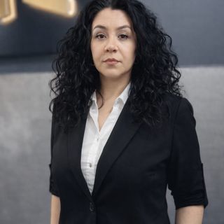 Ana-Maria Radu - TRÎMBIȚAȘU ESTATE