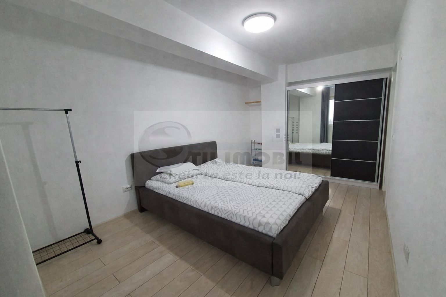Complex CUG - Apartament 2 camere - 49 mp - 90.000 euro ! - Poză 1