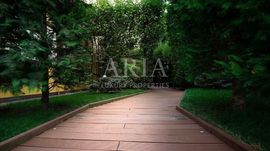 Vila grandioasa, Gradina Japoneza, SPA, Crama, Teren Tenis, Foisor, Iaz Pesti - Poză 6