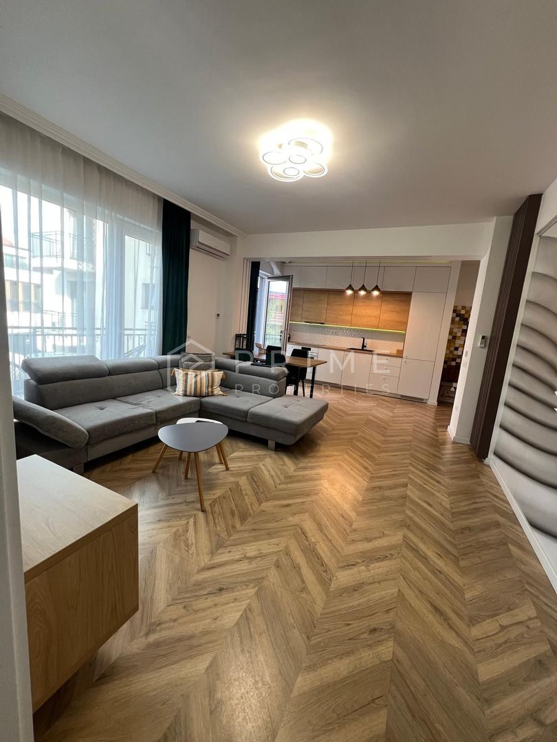 Apartament 2 camere lux de închiriat, central, bloc nou, loc parcare - Poză 1