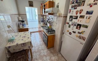 Apartament-3-Camere-Decomandat-56mp-Utili-Balcon-Etaj 3-Astra - Poză 5