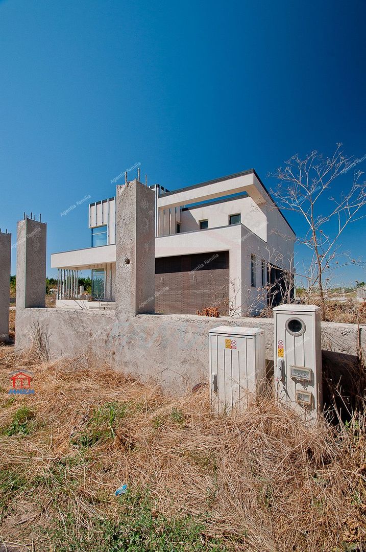 Casă de Vis în Devenire: Vilă Modernă cu Potențial imens - Poză 5