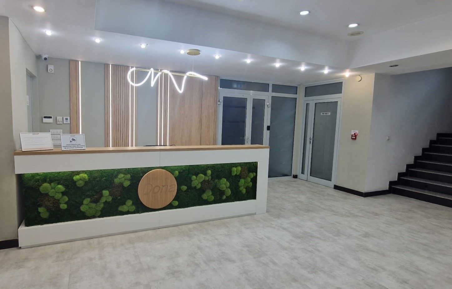 Zero comision, 290mp birou versatil cu terasa 340mp, Romana, 6' metrou - Poză 8