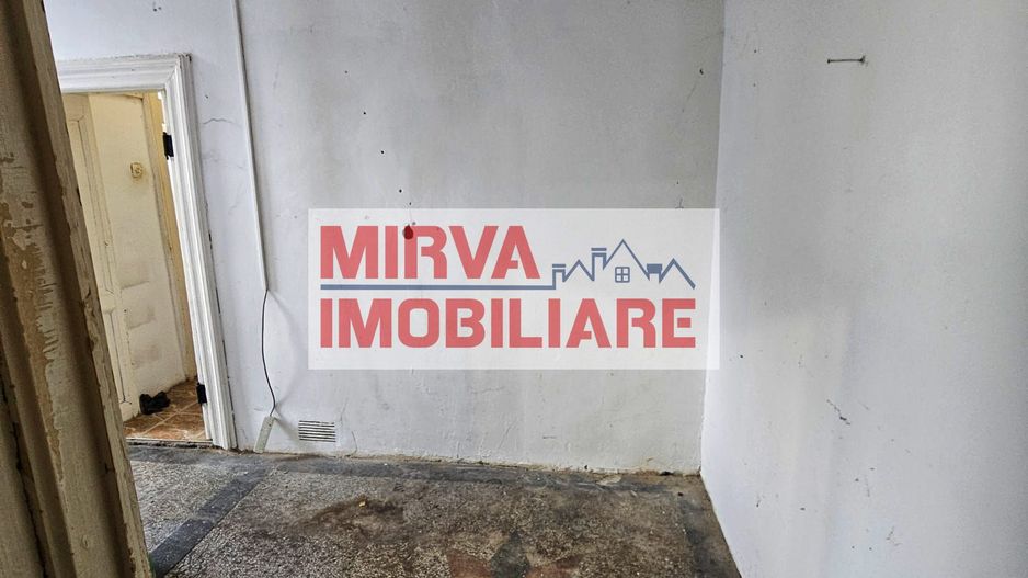 Casă cu arhitectură interbelică, 5 camere, teren 409 mp – Central - Poză 30