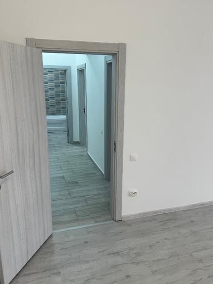 De inchiriat apartament cu 2 camere NEMOBILAT , Metalurgiei sector4 - Poză 4