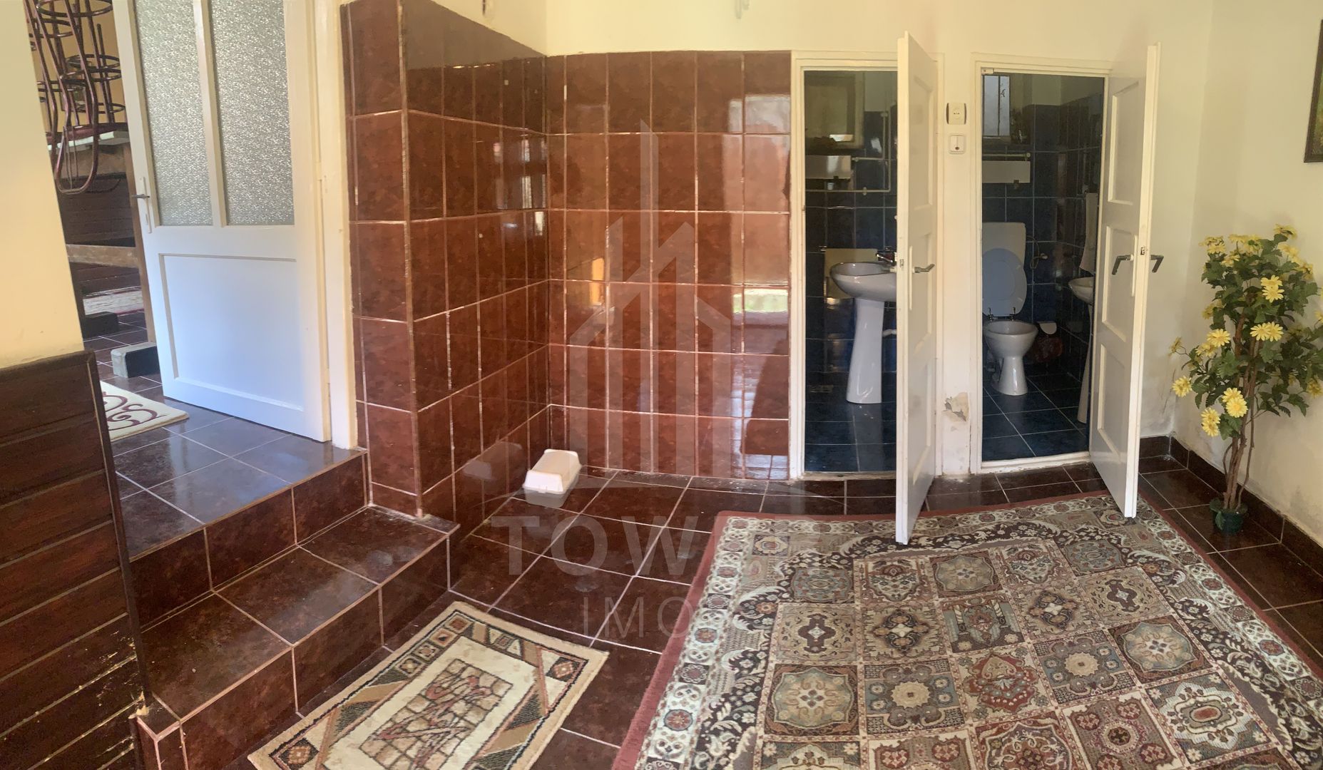 Casă în centrul Cisnădioarei cu 243mp de locuit și teren de 936mp - Poză 27