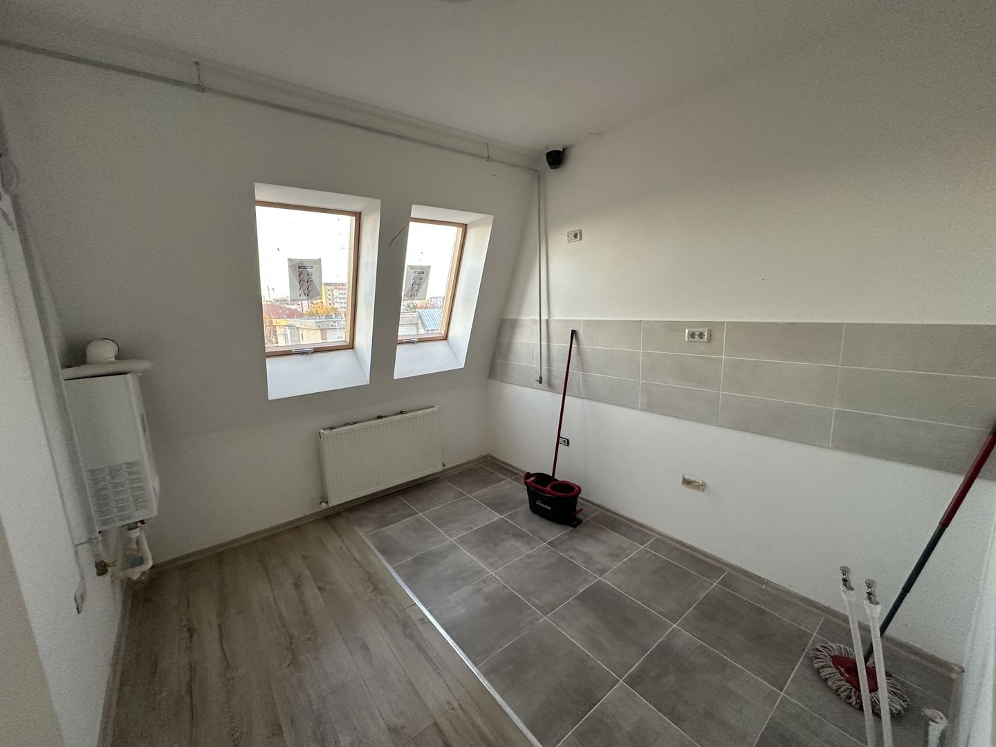 Apartment 3 camere 75 mp utili - Poză 1