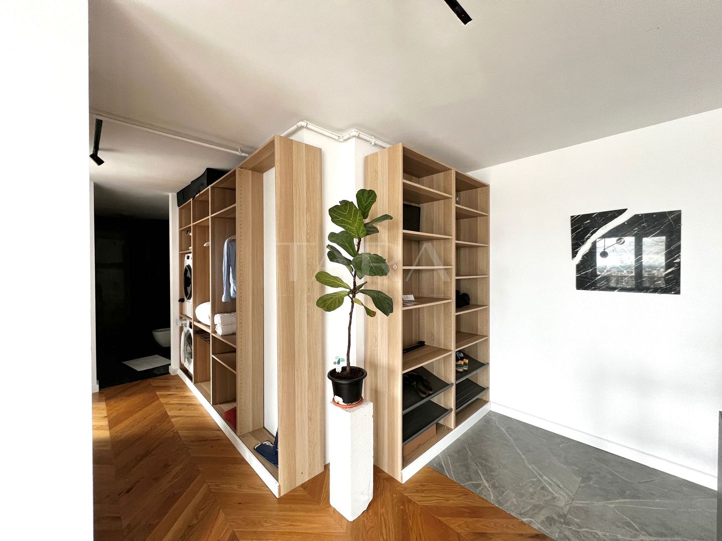 Apartament modern cu terasă spațioasă de vânzare în Mărăști. - Poză 6