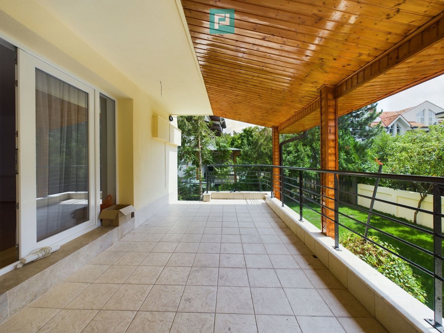 Vilă pe Șoseaua Nordului- Pretabilă pt. Locuit/Activitate Comercială - Poză 16