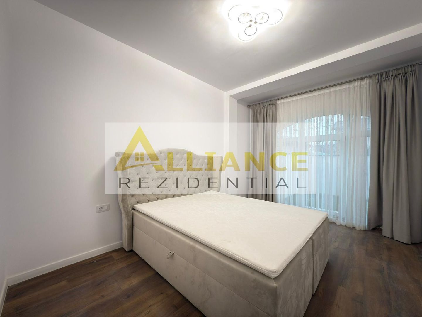 Complex rezidential | P+1E | 5 camere | 3 Bai - Poză 11