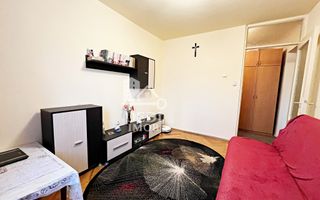 Apartament cu 3 camere de vanzare in zona Rogerius, Oradea - Poză 4