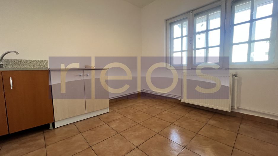 INCHIRIERE VILA | ZONA VITAN | 9 CAMERE - Poză 11