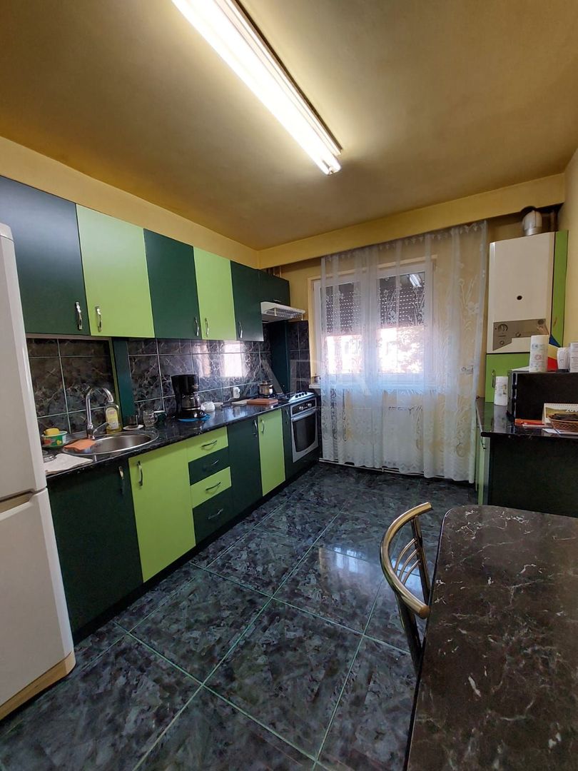 "Apartament 3 camere zona Flora – confort și accesibilitate" - Poză 3