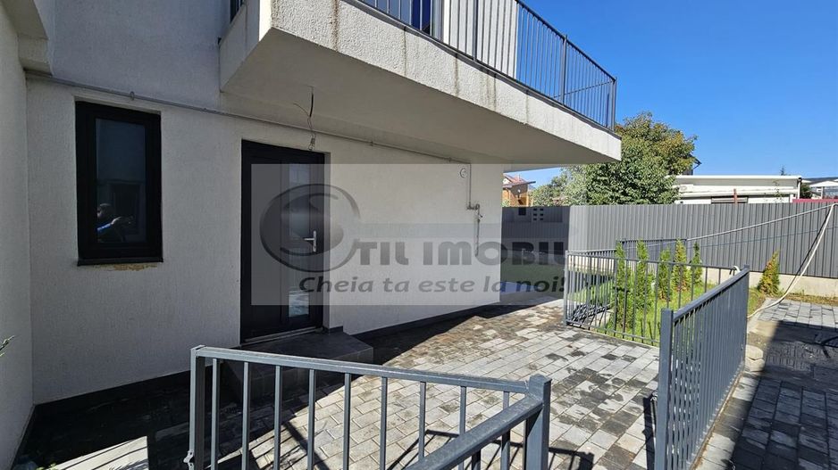 Apartament exclusivist dispus P+1E + curte 70mp - Poză 2