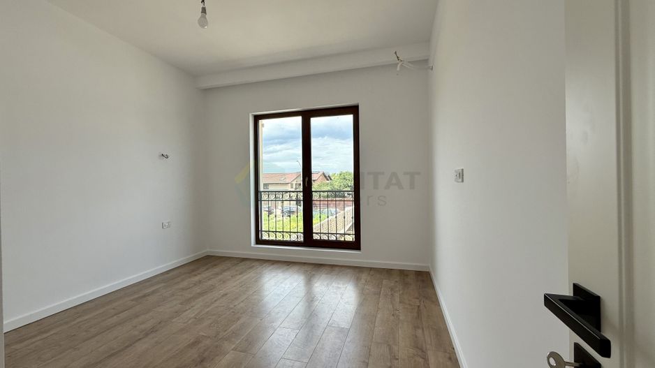 Vila Individuala 4 camere Lacul Pasarea - Poză 9