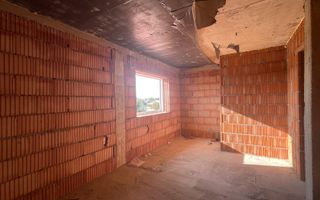 Casă individuală cu 6 camere și teren generos de 735mp |Moșnița Veche| - Poză 7