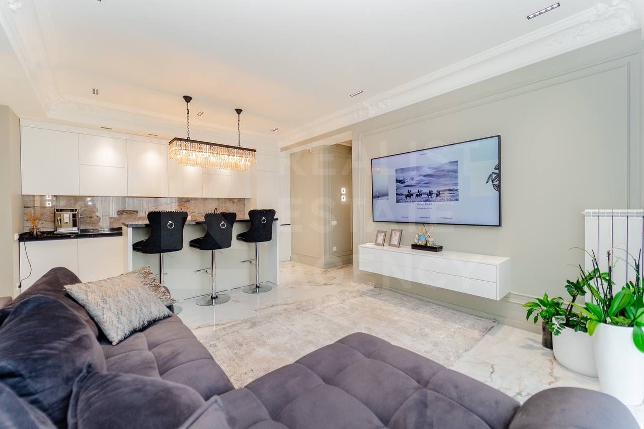 Chirie, apartament, 3 camere, strada Ciuflea, Centru - Poză 1