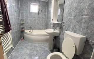 Apartament cu 3 camere, zona Kaufland - Poză 9