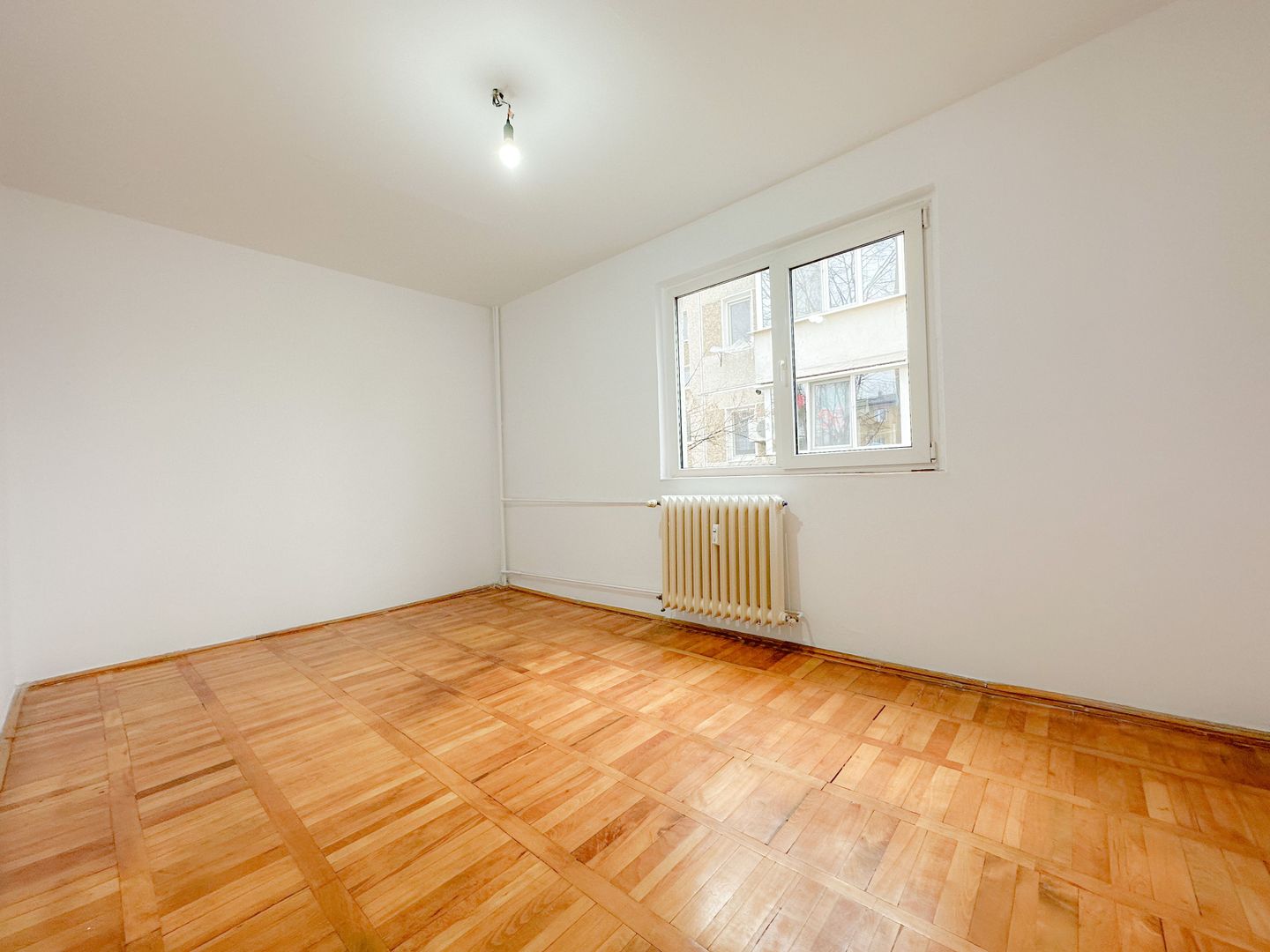 REZERVAT - Direct Proprietar | Apartament 2 camere - 42.8 mp | P-ta Doina | 0% - Poză 2