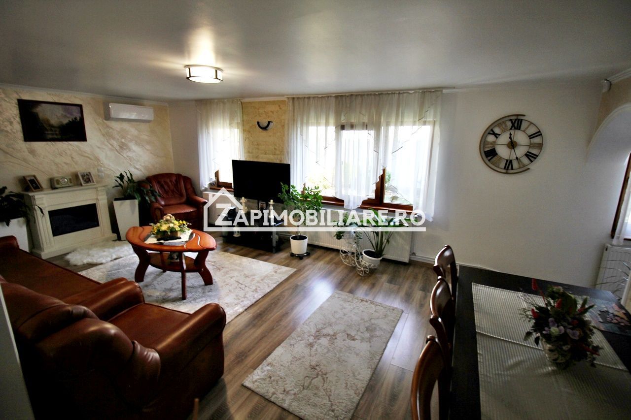 Casa 6 camere, 150mp.utili,527mp teren, zona semicentral - Poză 21