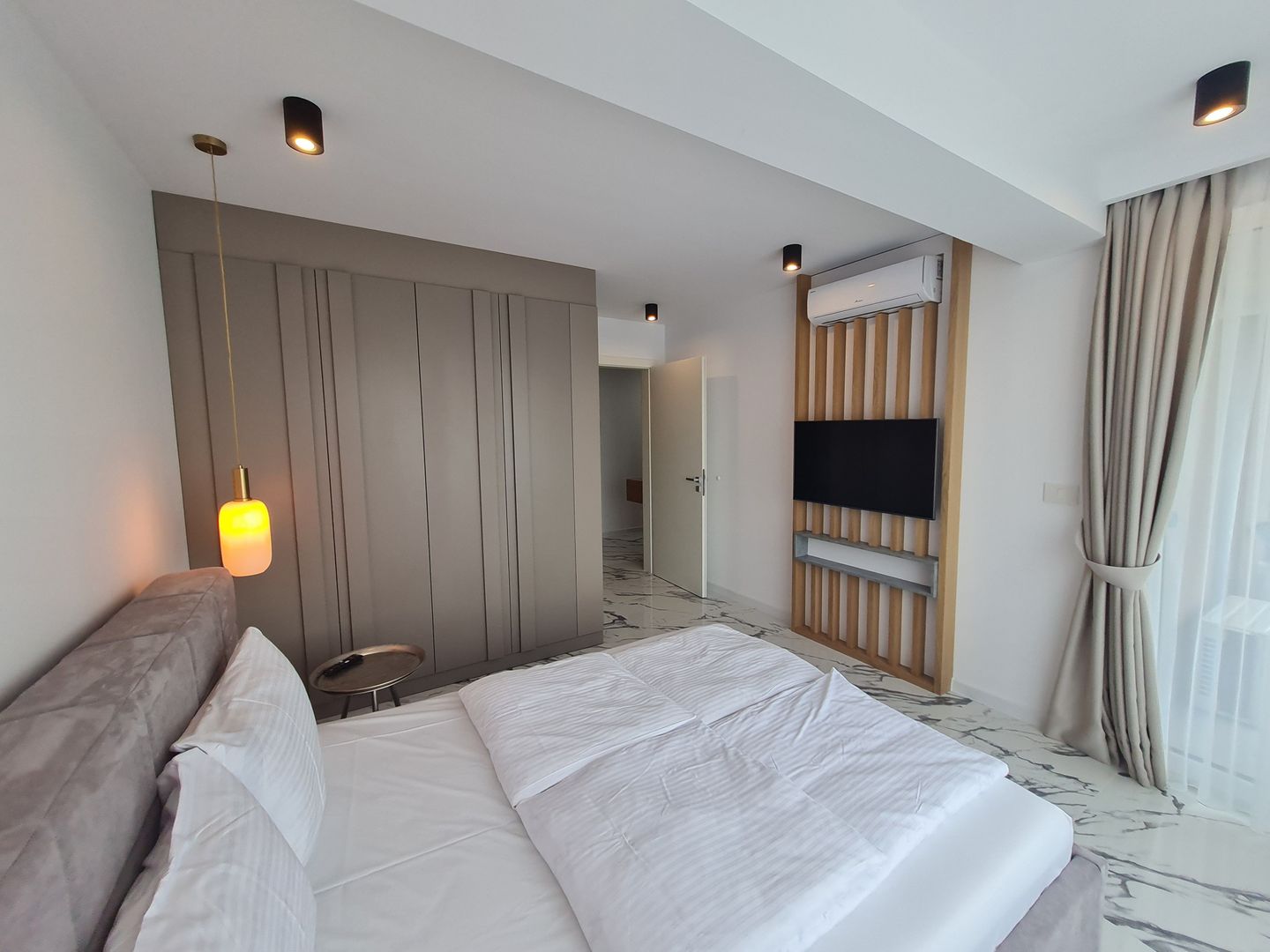 Calitate,prestanta,eleganta.. - Poză 24