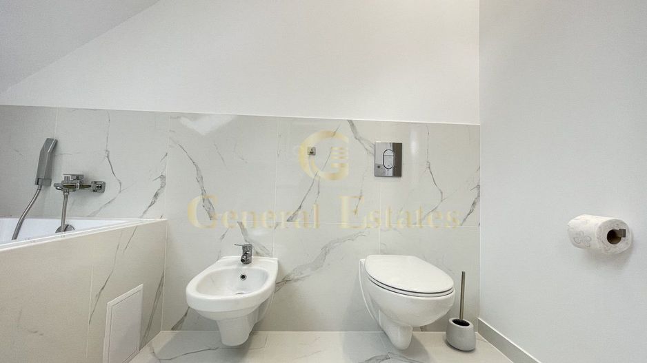 Casă cu design modern & suflet autentic – 200 m² de confort și rafinam - Poză 45