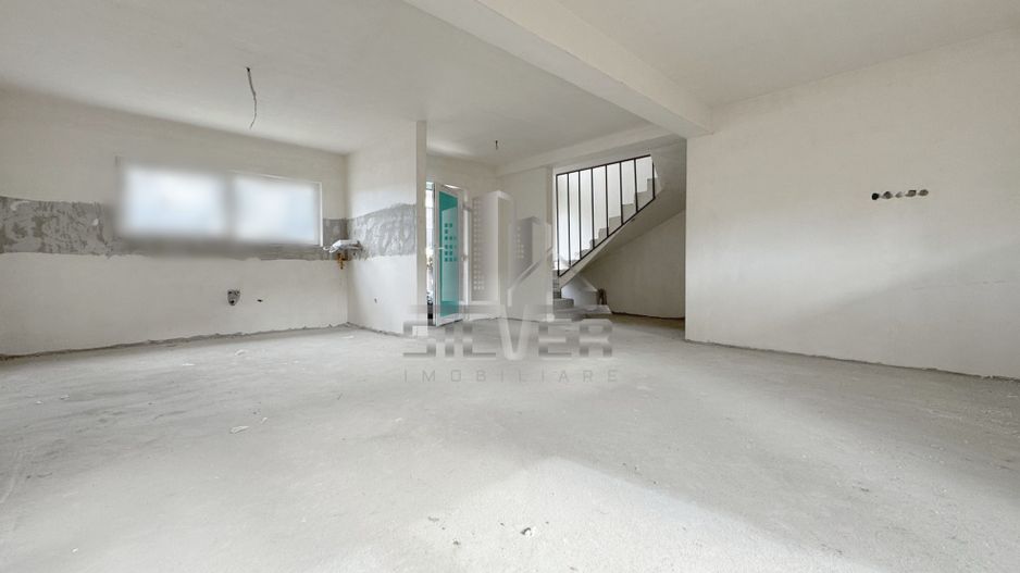 Casa  tip duplex /Zona strazii Urusagului. - Poză 7