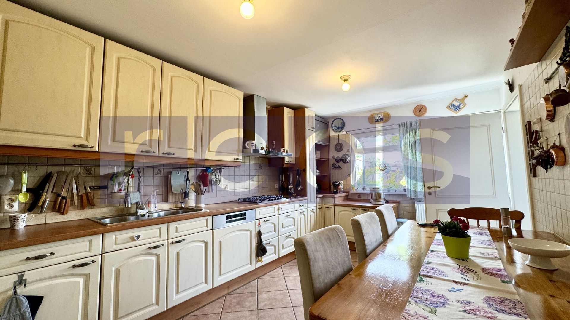 VANZARE VILA UNICA | PISCINA | TEREN 2.200 MP | CORBEANCA | OSTRATU - Poză 20