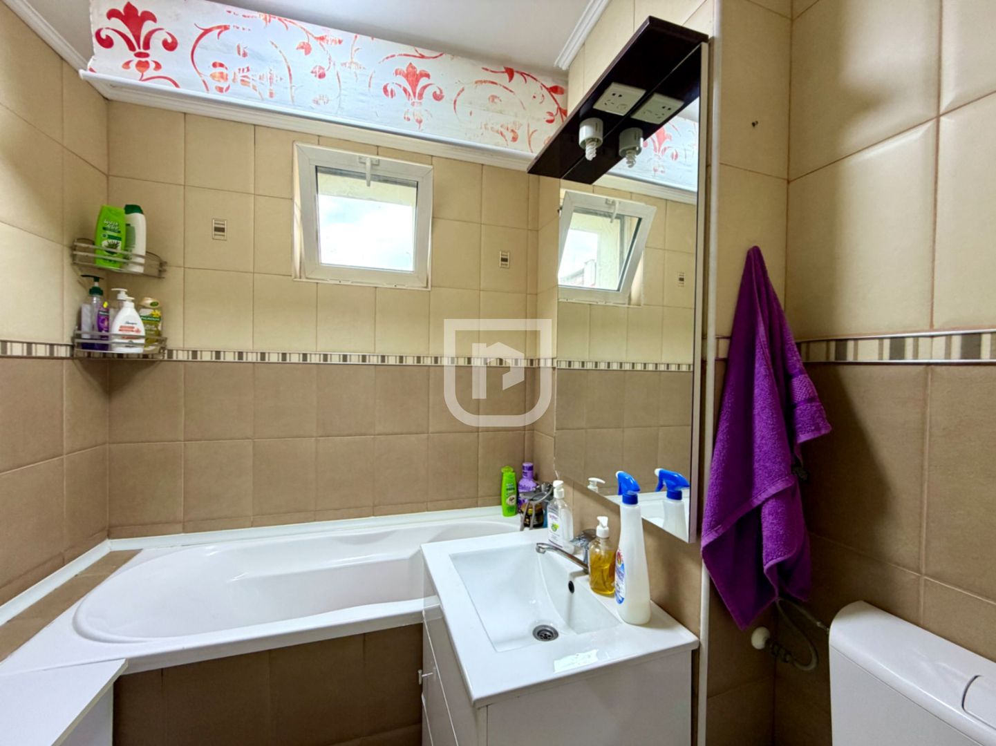 Apartament 3 camere, renovat, etaj 1, parcare - Gura Humorului - Poză 8