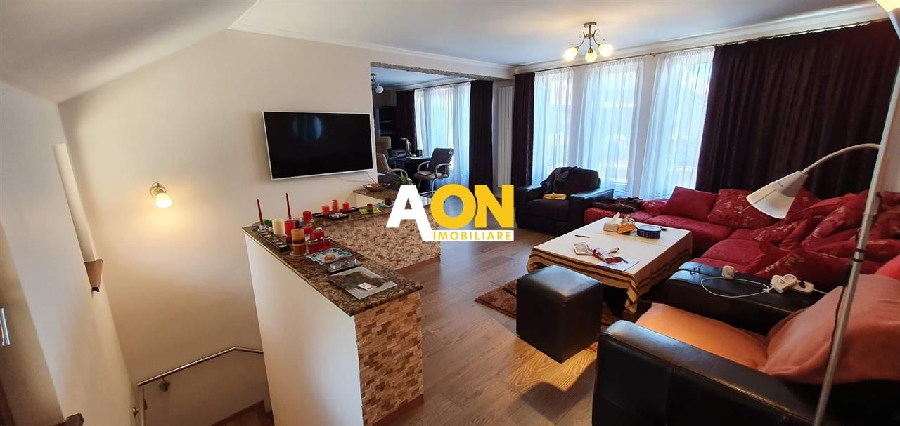 Casa 10 camere, ideala ca pensiune, zona Cetatii Alba Carolina - Poză 24