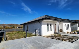 CASA NOUA NORD RESIDENCE- BUJORENI| 4 CAMERE, 2 BAI|142 mp utili, teren 500 mp - Poză 2