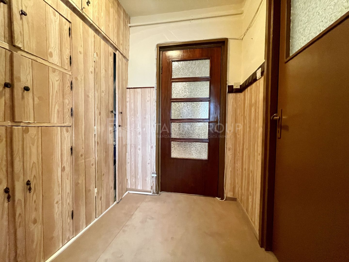 Oferta rezervata!!Apartament 2 camere semidecomandat - Poză 4