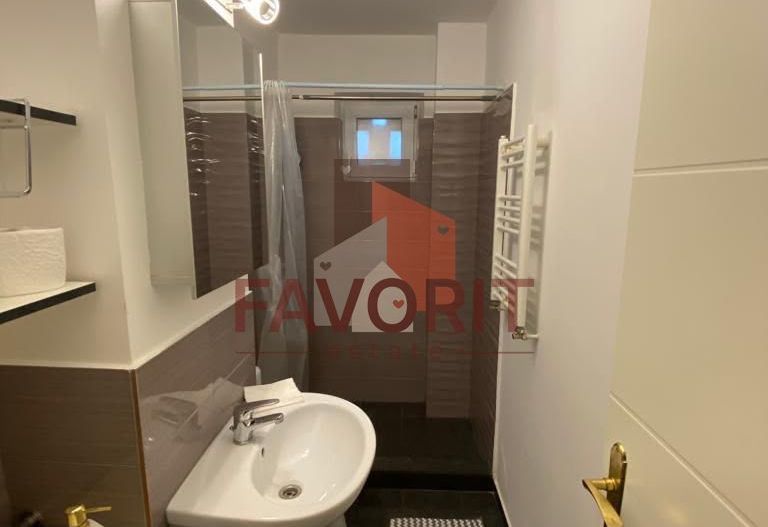 2 camere | zona centrala | mobilat | loc de parcare | centrala proprie - Poză 8