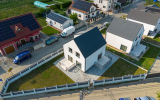 Casa individuala moderna LA CHEIE, 4 camere, Cristian -  Sibiu - Poză 1