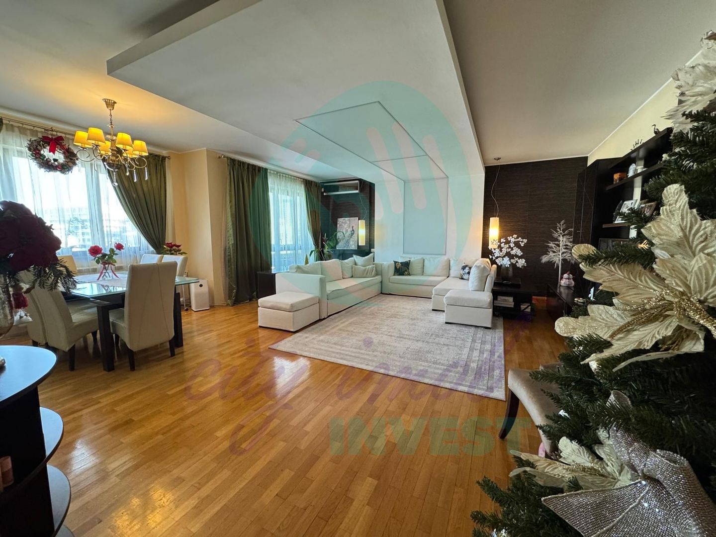 Apartament 4 camere cu garaj - Poză 1