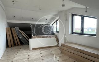 Casă de vânzare P+E+M cu 7 camere in Cartierul Grigorescu, Oradea - Poză 16