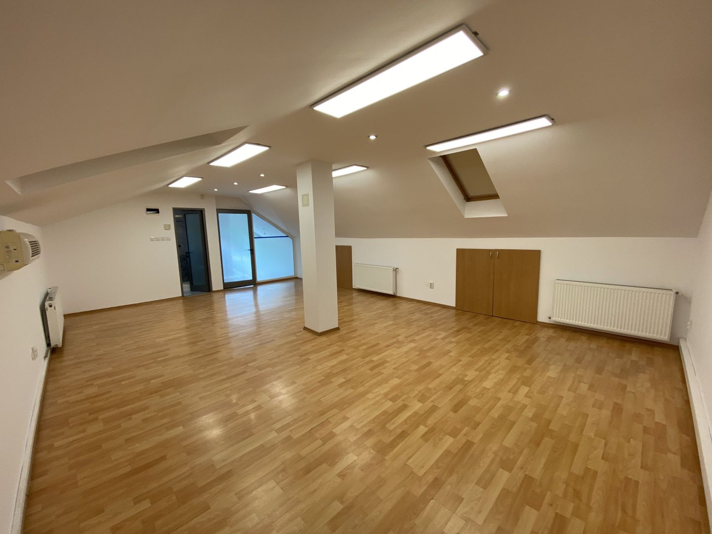 Spatiu de birou -zona strada Cluj - Poză 2