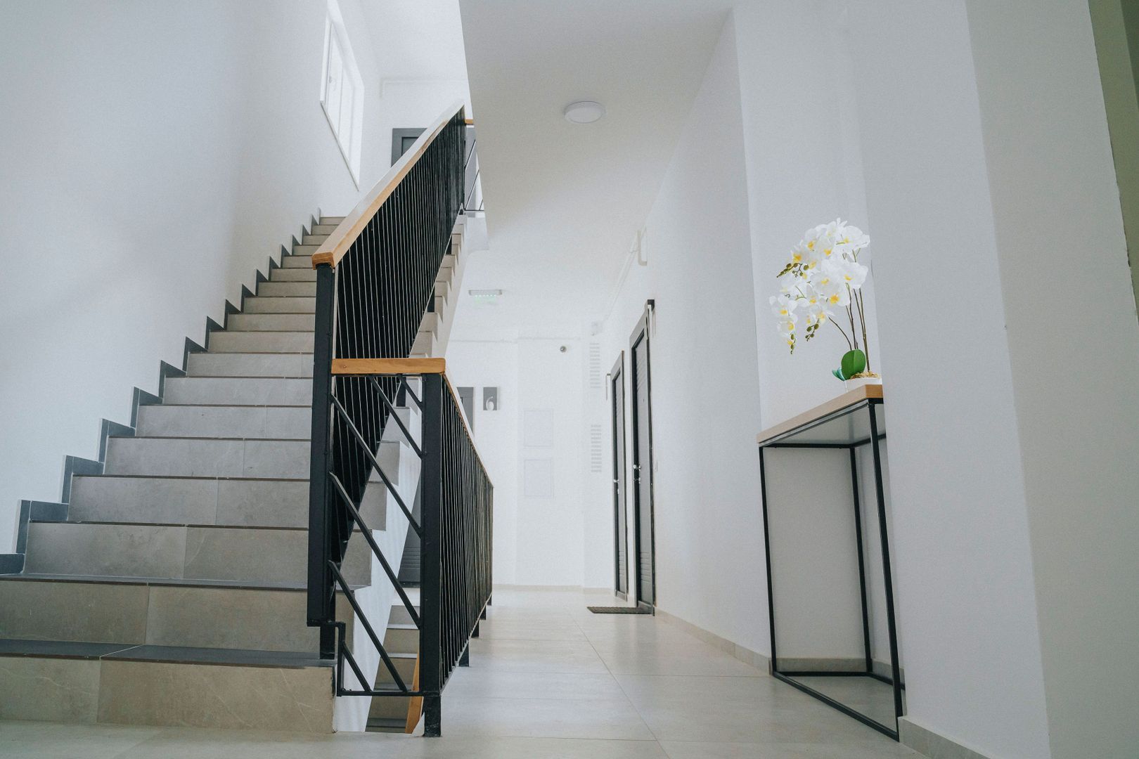 2 camere, ultracentral, Oradea. 185 000 E + TVA. Comision 0 - Poză 10