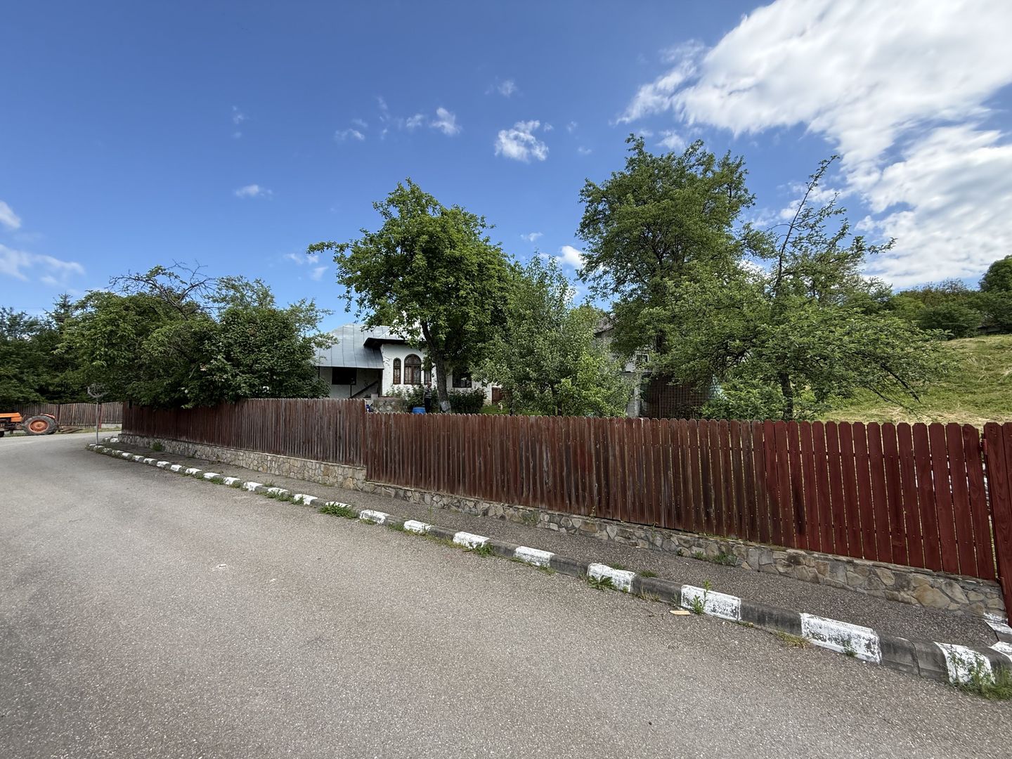 2 Case + teren 1390 mp langa parcul central Provita de Sus - Poză 48