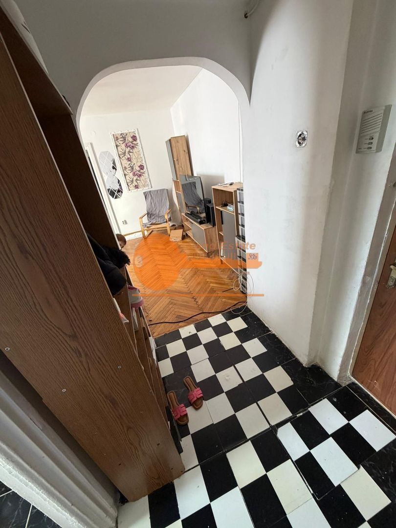 Apartament cu 3 camere in zona Giulesti - Poză 8