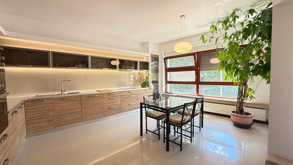 DE ÎNCHIRIAT ‖ APARTAMENT PREMIUM ‖ ULTRACENTRAL VICTORIEI ‖ PARCARE + BOXA - Poză 3