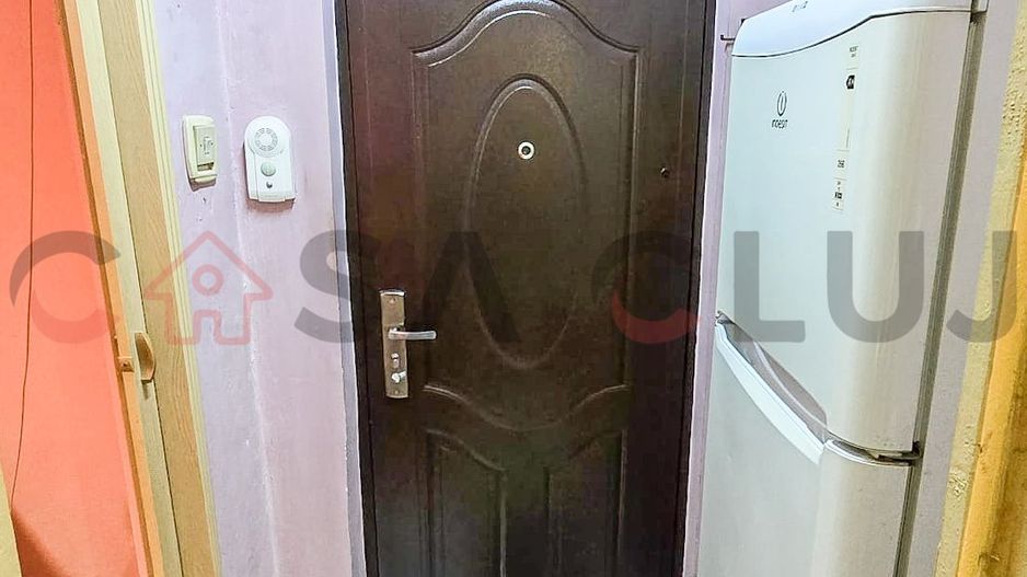 Investitie/ 1 camera la etaj intermediar + parcare - Poză 7