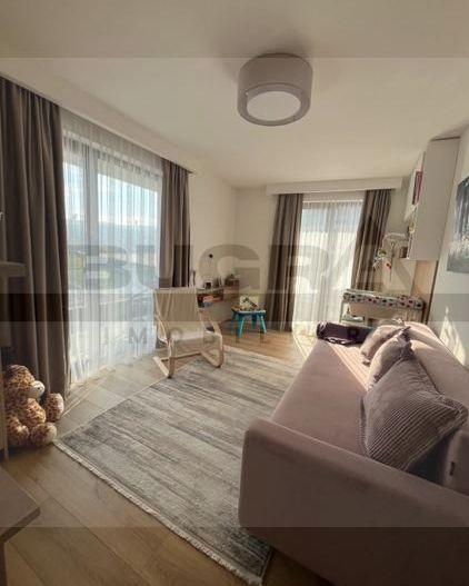 Apartament de 3 camere ultrafinisat, parcare, boxa, zona Golden Tulip - Poză 13