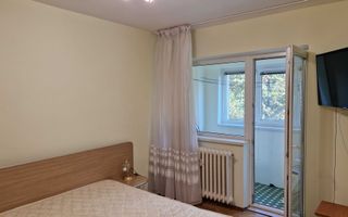 vanzare apartament 3 camere Domenii - Poză 3