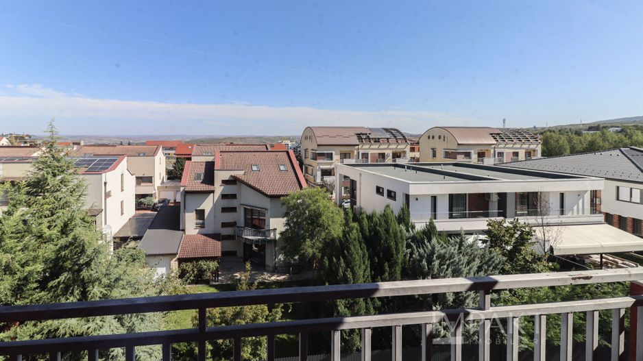 Duplex cu 8 camere in cartierul Buna-Ziua, teren 500 m2 ! - Poză 15