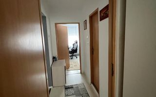 Centrala proprie. Complet renovat. Mobilat si utilat. - Poză 7