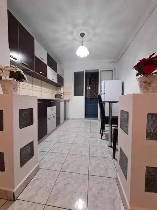Apartament 3 camere Aparatorii Patriei - Poză 6