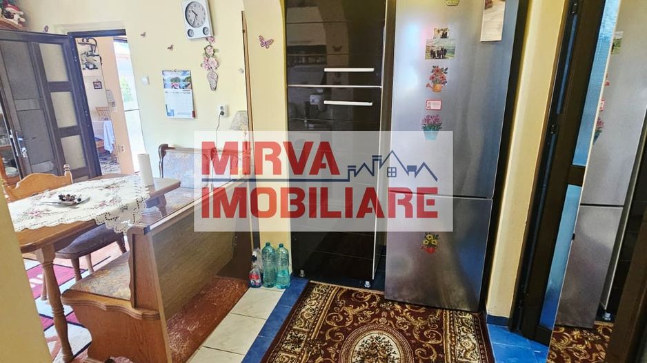 🏡 Casă spațioasă cu 9 camere în Strejnicu – pentru locuință, birouri - Poză 80