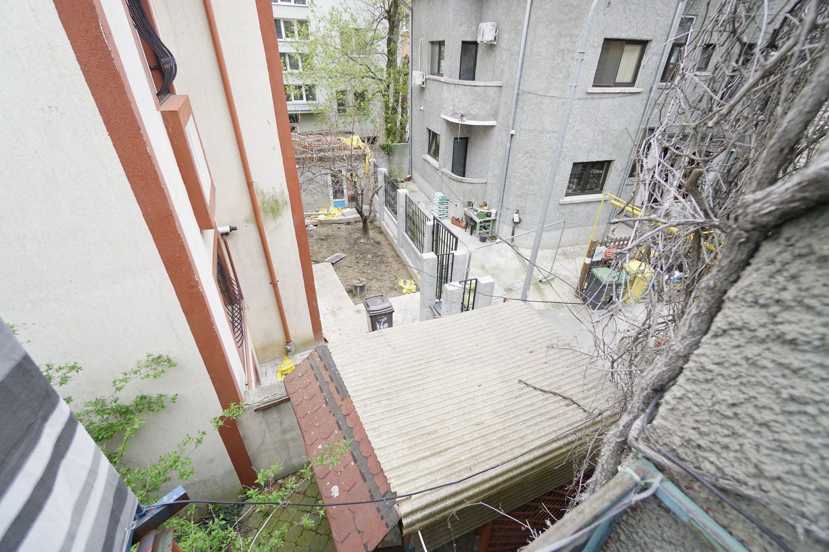 apartament in vila pe Str.Tunari, curte proprie de 115 mp,la245000 Eur - Poză 22